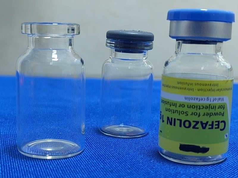 5 ml 7 ml Прозрачное и коричневое боросиликатное стекло Пробирные стеклянные флаконы для инъекций для вакцины с алюминиевой пластиковой крышкой